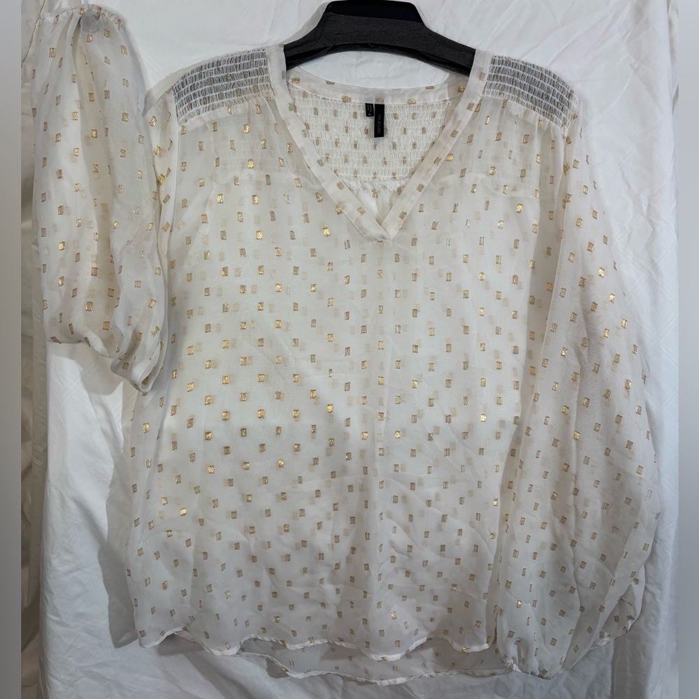 Maurices creamy v-neck sheer balloon sleeve blouse with gold square accents EUC